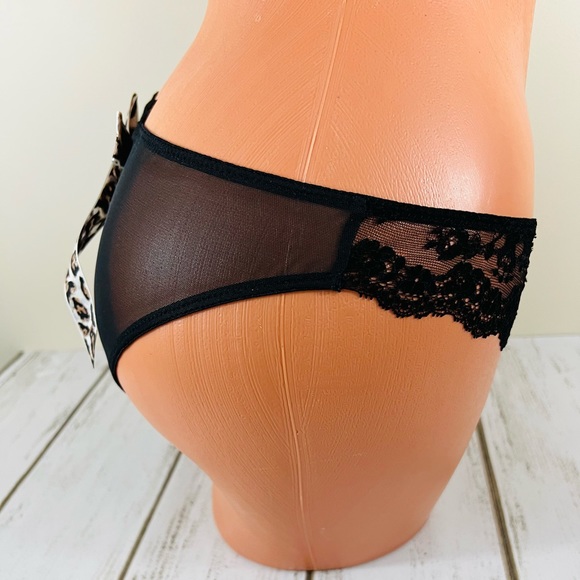 Victoria’s Secret Cheekini Pantie Large Vintage - Picture 3 of 6